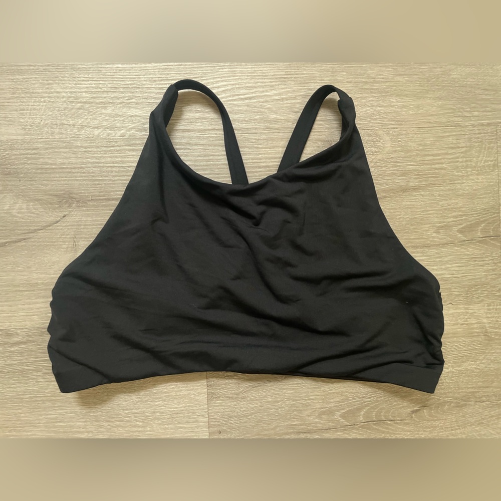Athleta Sports Bra Size M